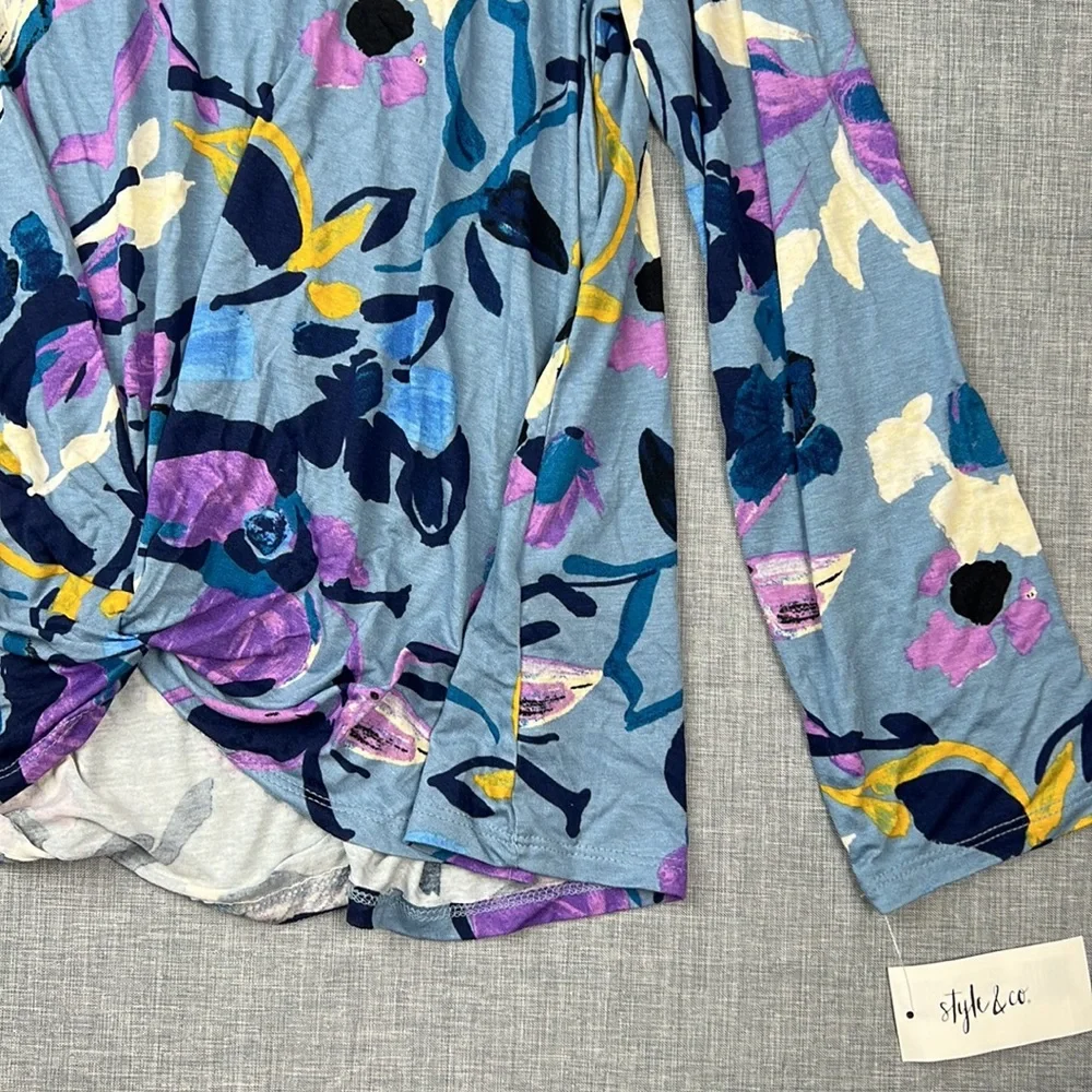 Style & Co Floral Twist Front Top Size XL - Picture 4 of 5